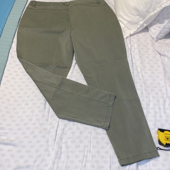 Van Heusen-Women’s Ankle pants - Picture 8 of 9